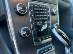 
										Volvo V60 Plug-in Hybrid full									