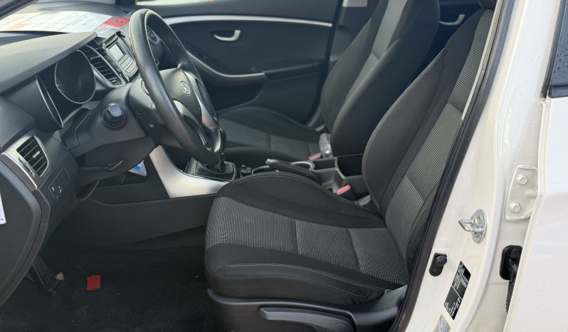 
								HYUNDAI I30 I-Drive Cool full									