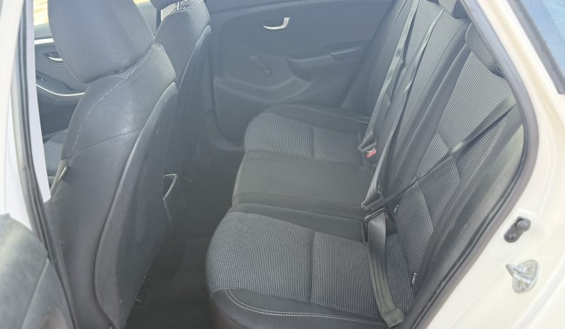 
								HYUNDAI I30 I-Drive Cool full									