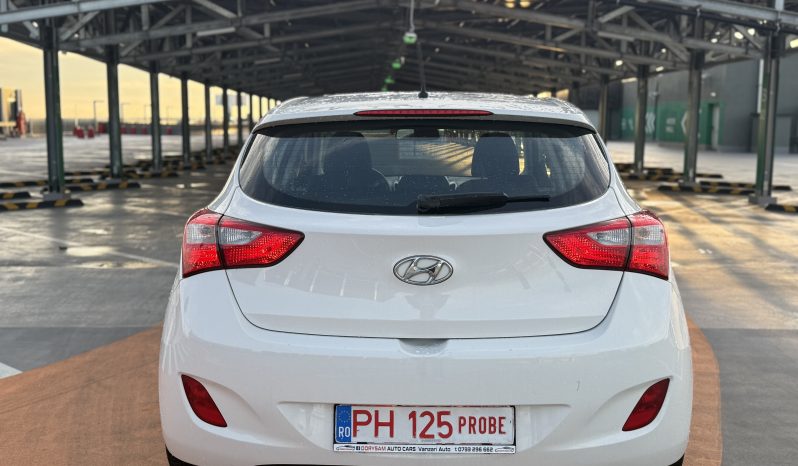 
								HYUNDAI I30 I-Drive Cool full									