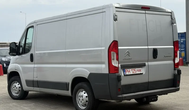
								Citroen jumper full									
