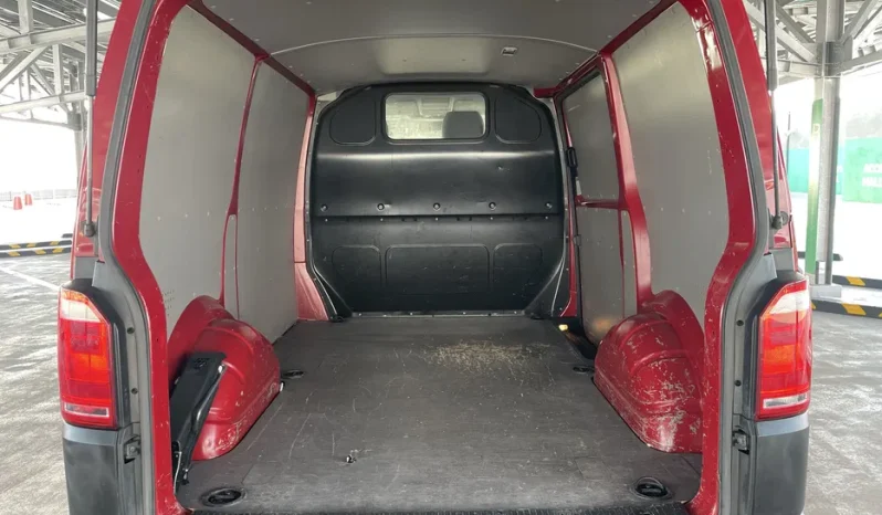 
								Volkswagen Transporter T6 full									