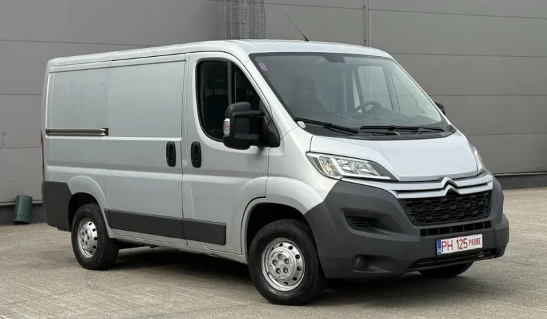 
								Citroen jumper full									