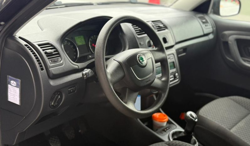 
								Skoda Fabia full									