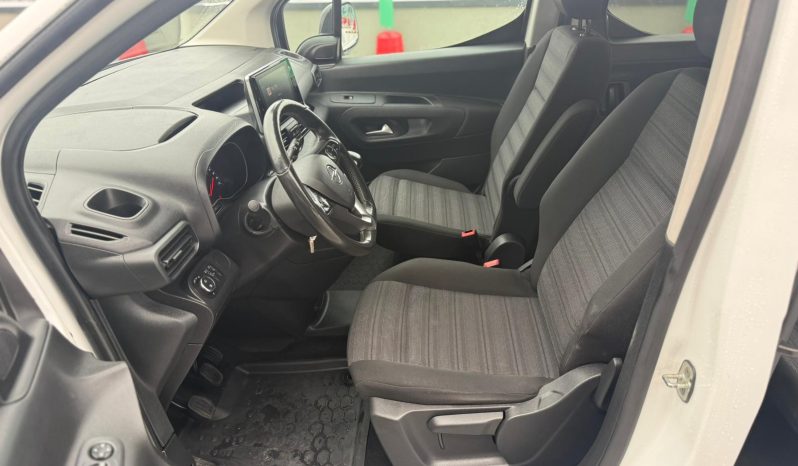 
								Opel Combo XL LIFE Elegance full									