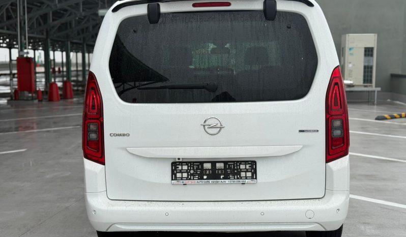 
								Opel Combo XL LIFE Elegance full									