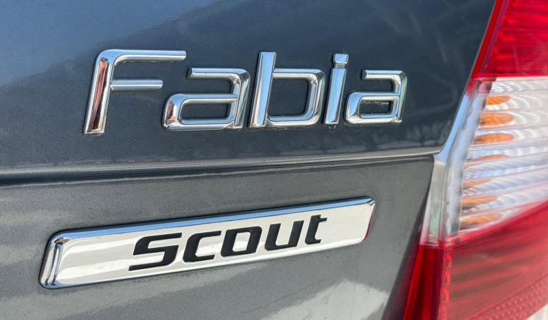 
								Skoda Fabia Scout 1.6 TDI full									