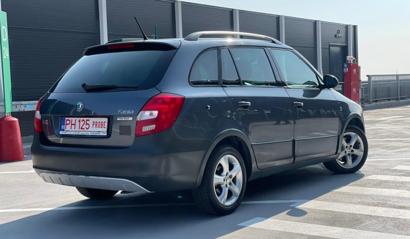 
								Skoda Fabia Scout 1.6 TDI full									