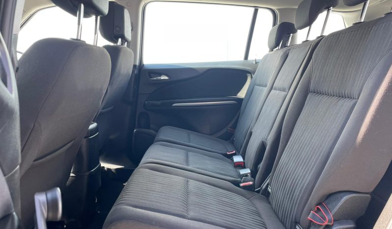 
								Opel Zafira Tourer full									