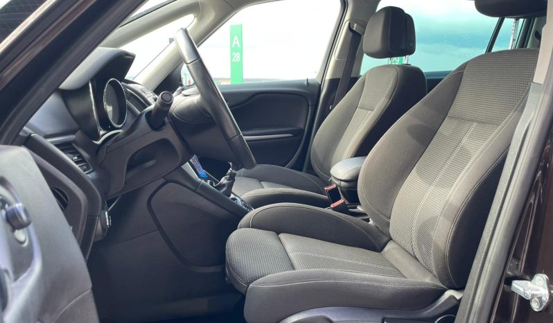 
								Opel Zafira Tourer full									