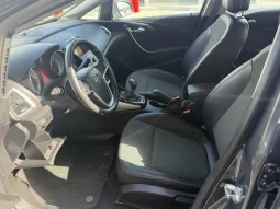 
										Opel Astra Sedan full									