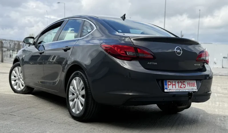 
								Opel Astra Sedan full									