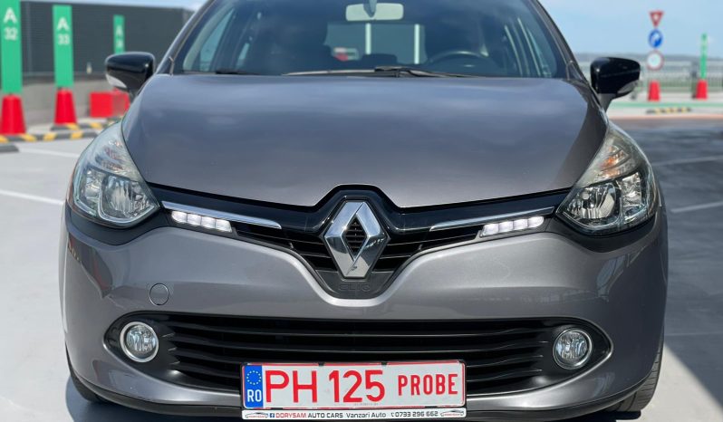 
								Renault Clio full									