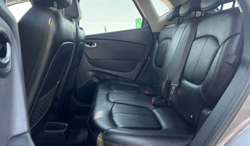 
								Renault Captur full									