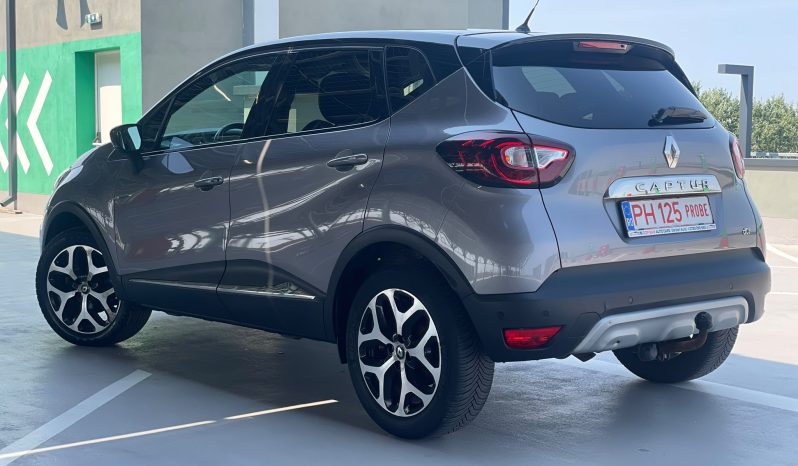 
								Renault Captur full									